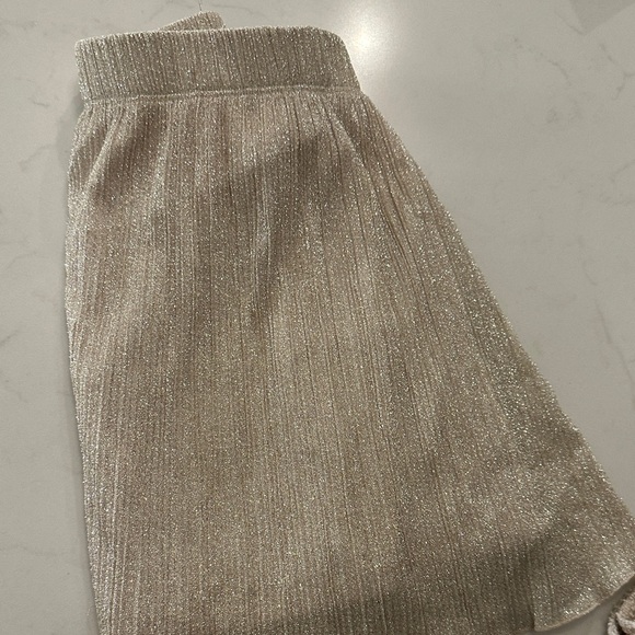 Girl’s Elegant Cream Skirt - Picture 3 of 3